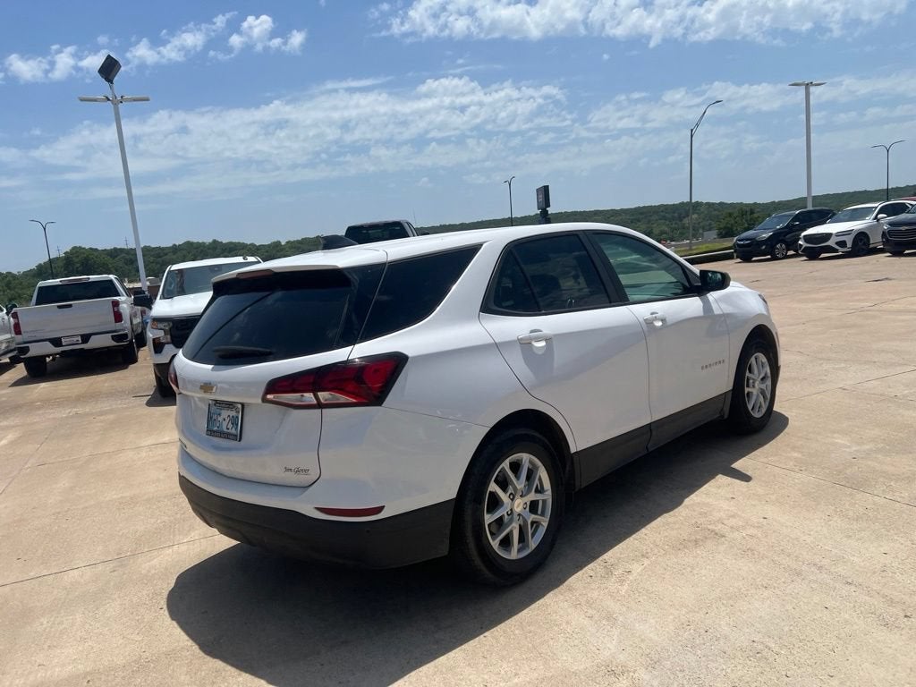 2023 Chevrolet Equinox LS