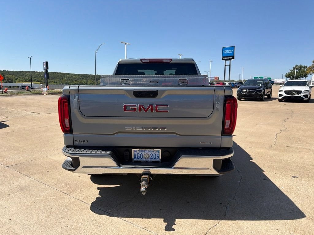 2024 GMC Sierra 1500 SLT