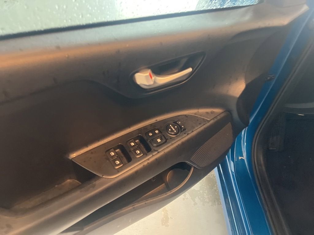 2023 Kia Rio 5-Door S