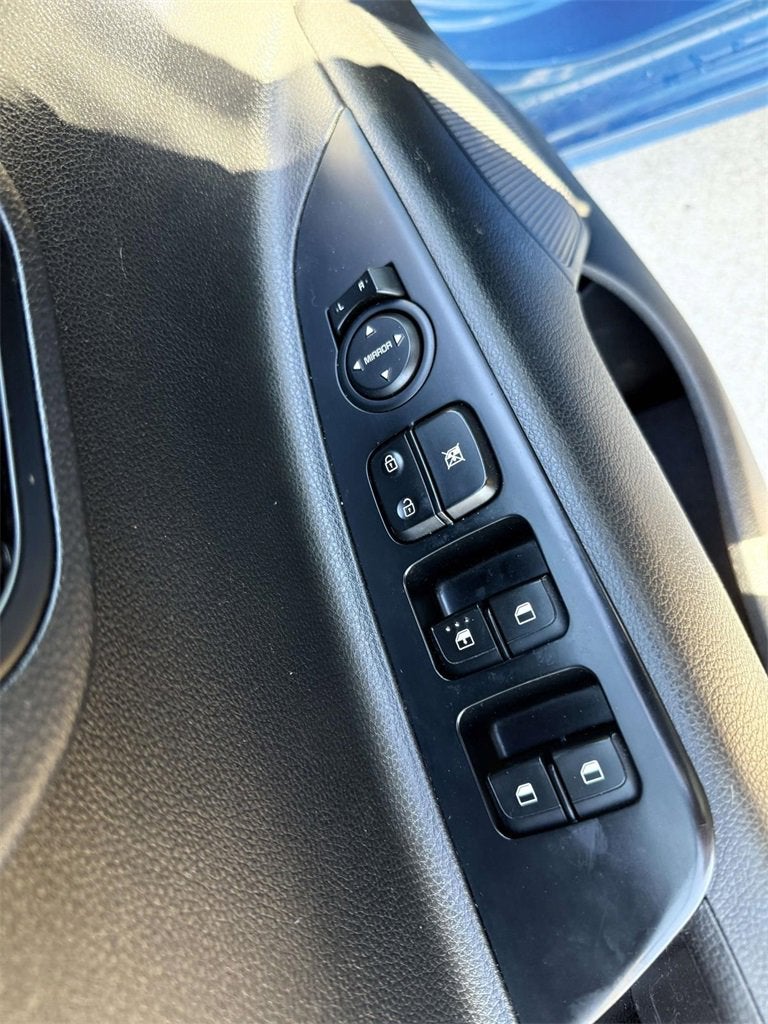 2021 Kia Rio 5-Door S