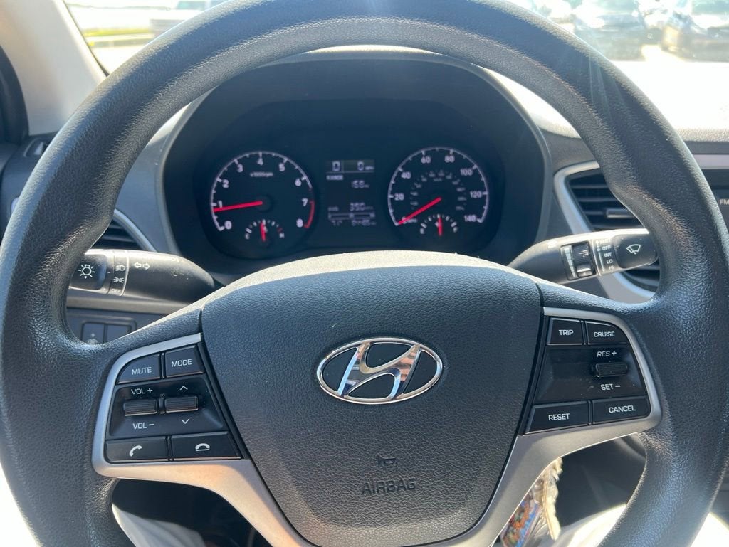 2020 Hyundai Accent SE