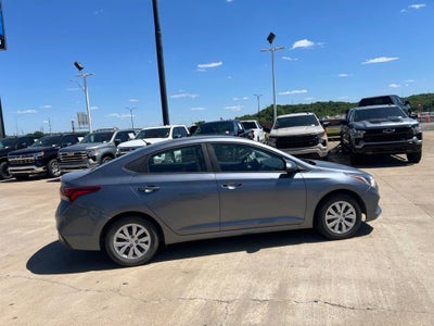 2020 Hyundai Accent SE