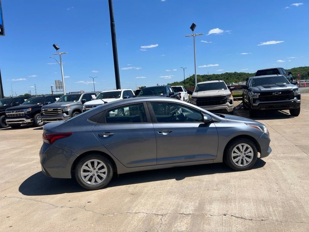 2020 Hyundai Accent SE