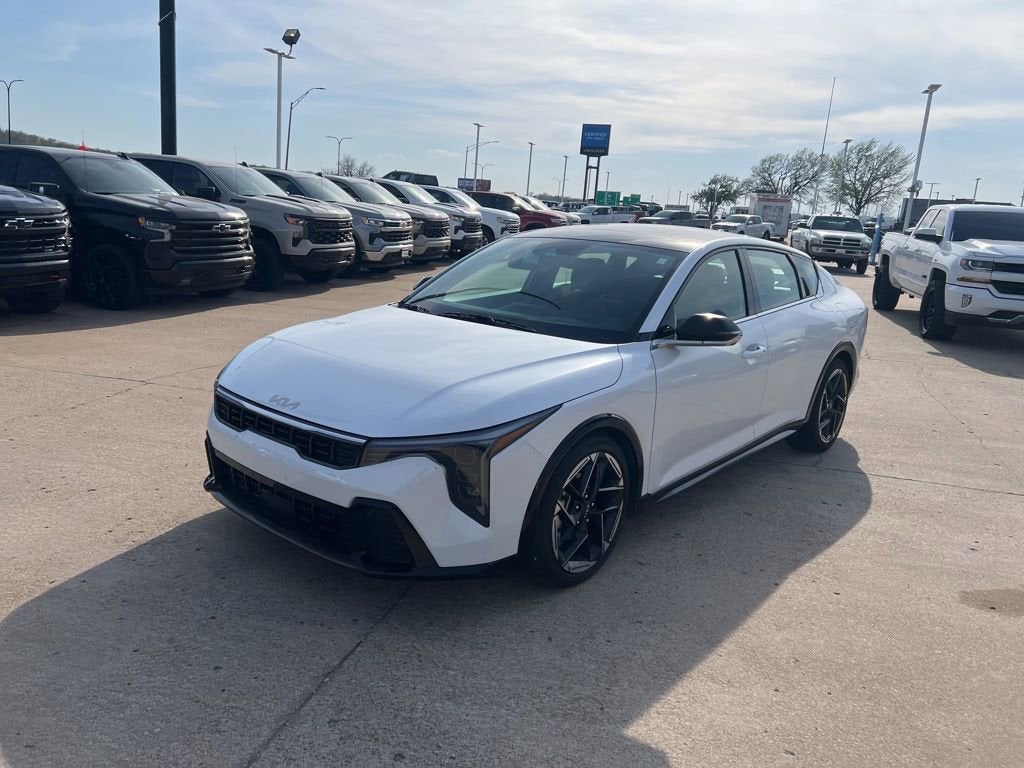 2025 Kia K4 GT-Line