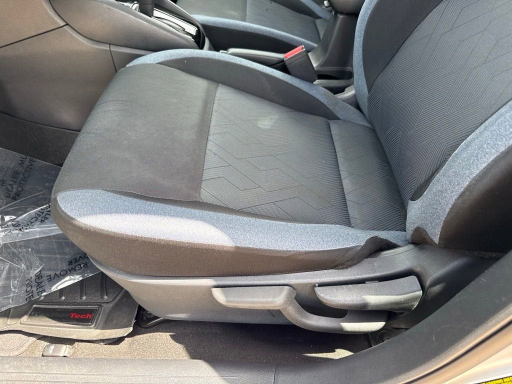 2023 Nissan Versa SV