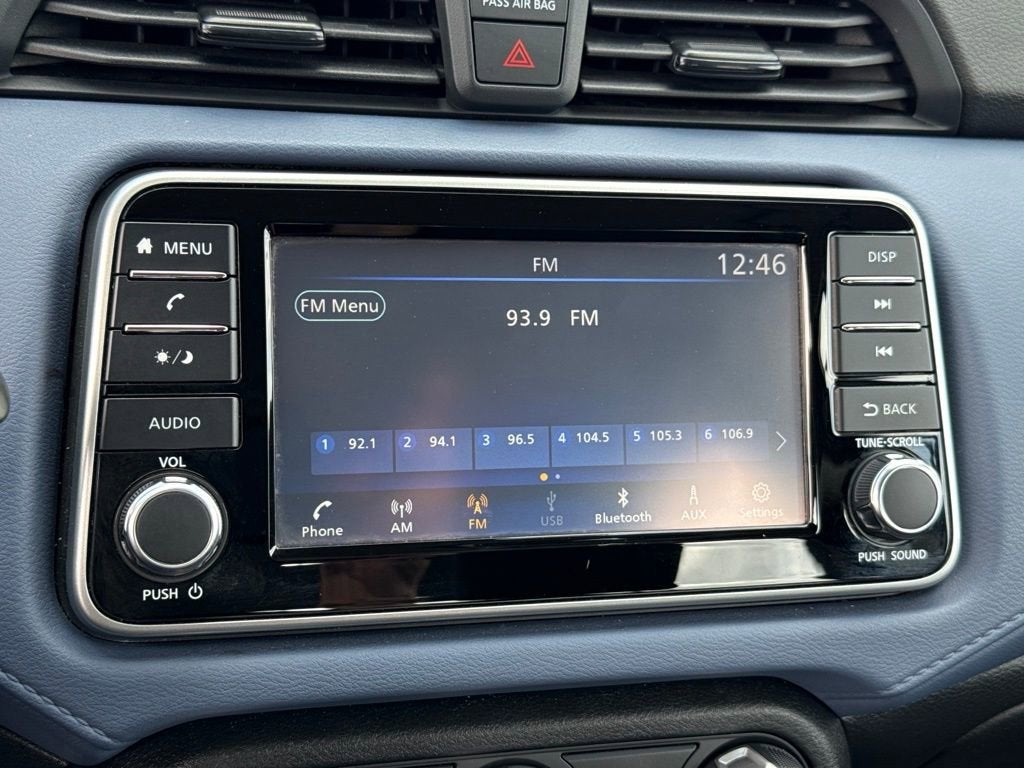 2023 Nissan Versa SV