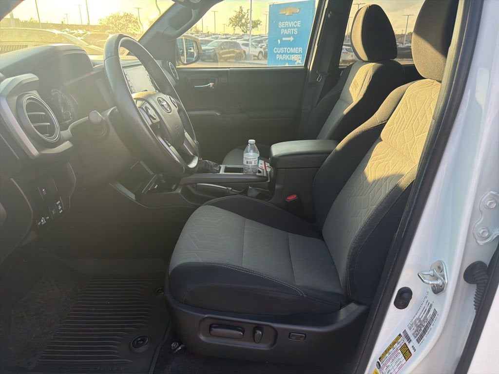 2022 Toyota Tacoma 2WD SR5