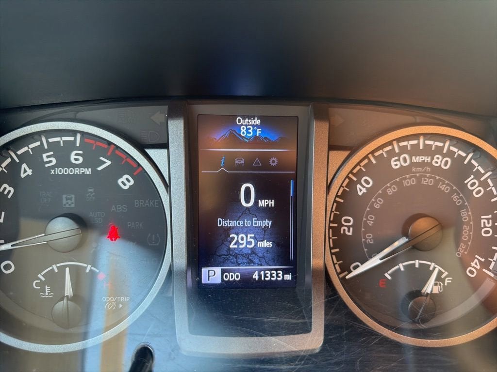 2022 Toyota Tacoma 2WD SR5