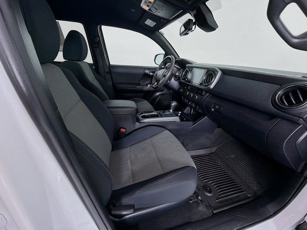 2022 Toyota Tacoma 2WD SR5