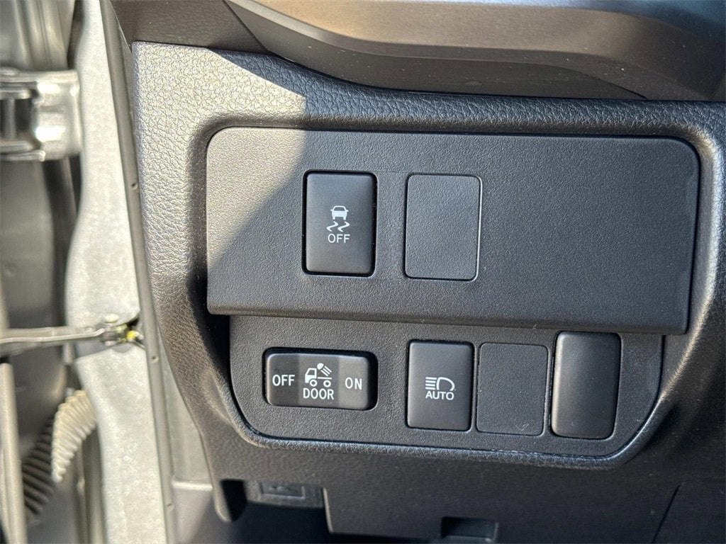 2023 Toyota Tacoma 2WD SR5