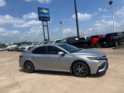 2023 Toyota Camry SE