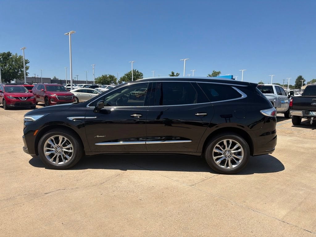 2023 Buick Enclave Avenir