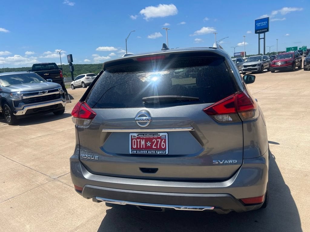 2017 Nissan Rogue SV
