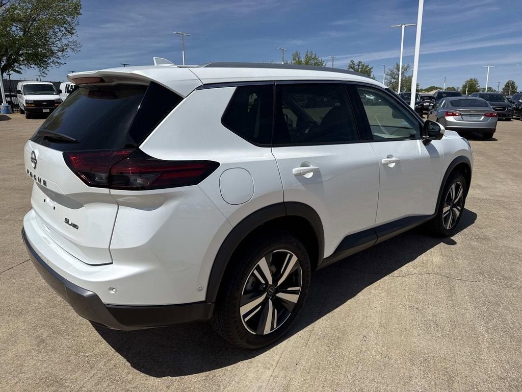 2024 Nissan Rogue SL