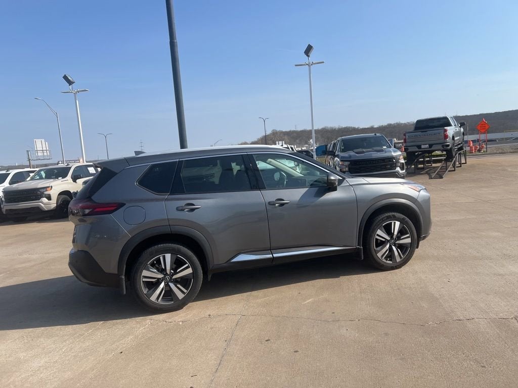 2022 Nissan Rogue SL