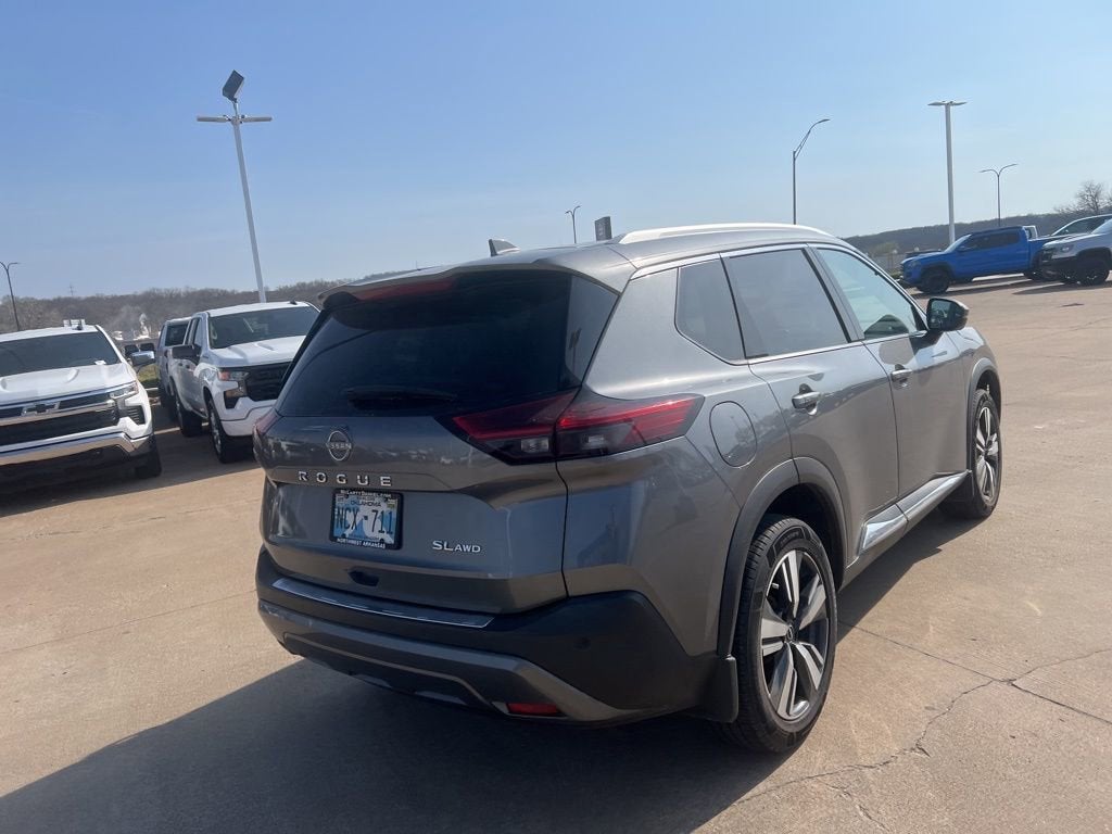 2022 Nissan Rogue SL