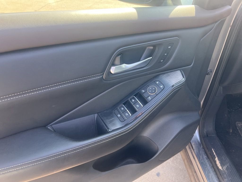 2022 Nissan Rogue SL