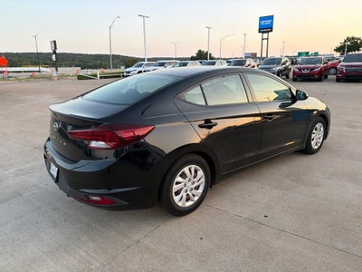 2020 Hyundai Elantra SE