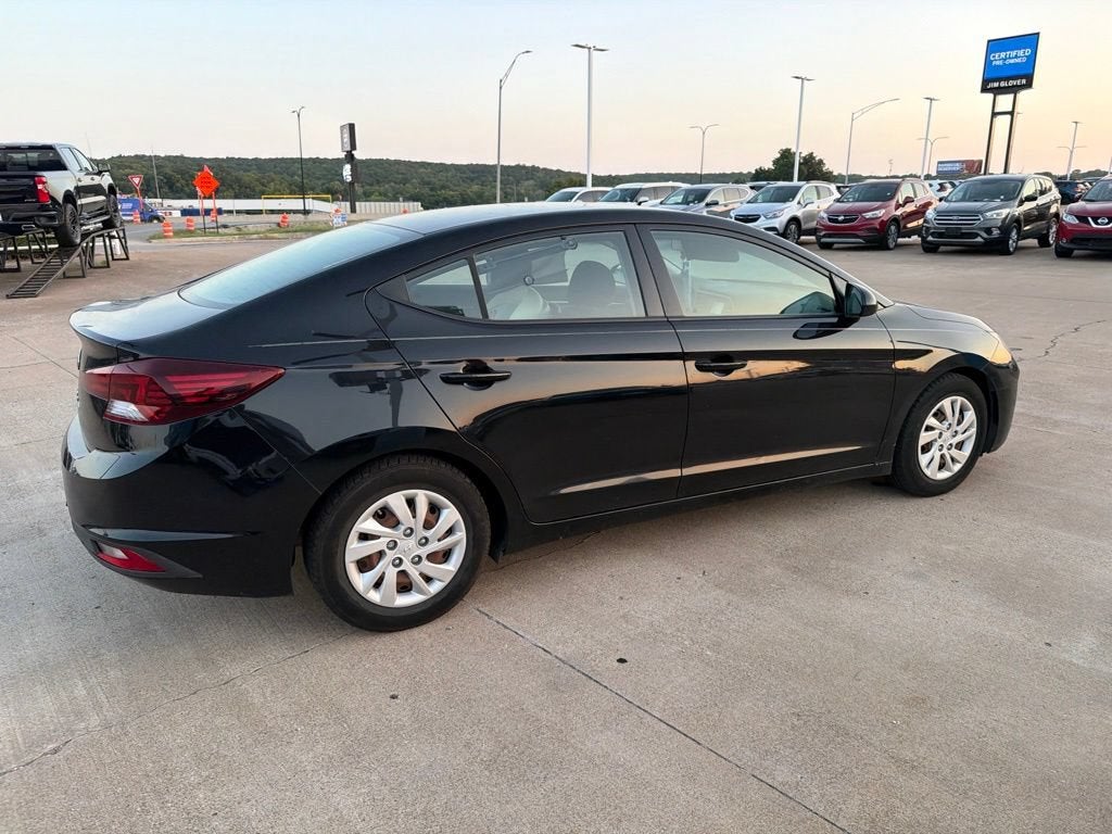 2020 Hyundai Elantra SE