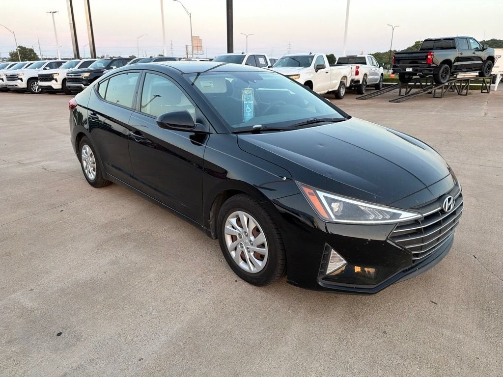 2020 Hyundai Elantra SE