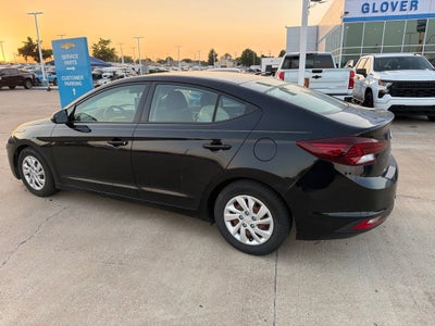 2020 Hyundai Elantra SE