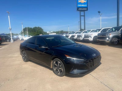 2022 Hyundai Elantra Limited