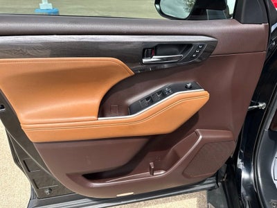 2021 Toyota Highlander Platinum