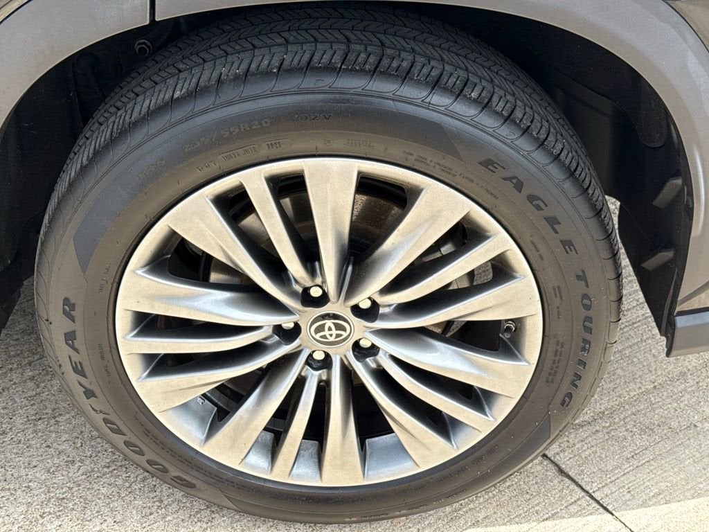 2021 Toyota Highlander Platinum