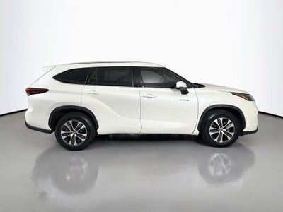 2021 Toyota Highlander Hybrid XLE