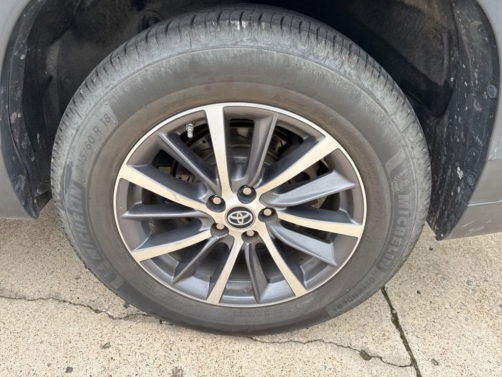 2018 Toyota Highlander SE