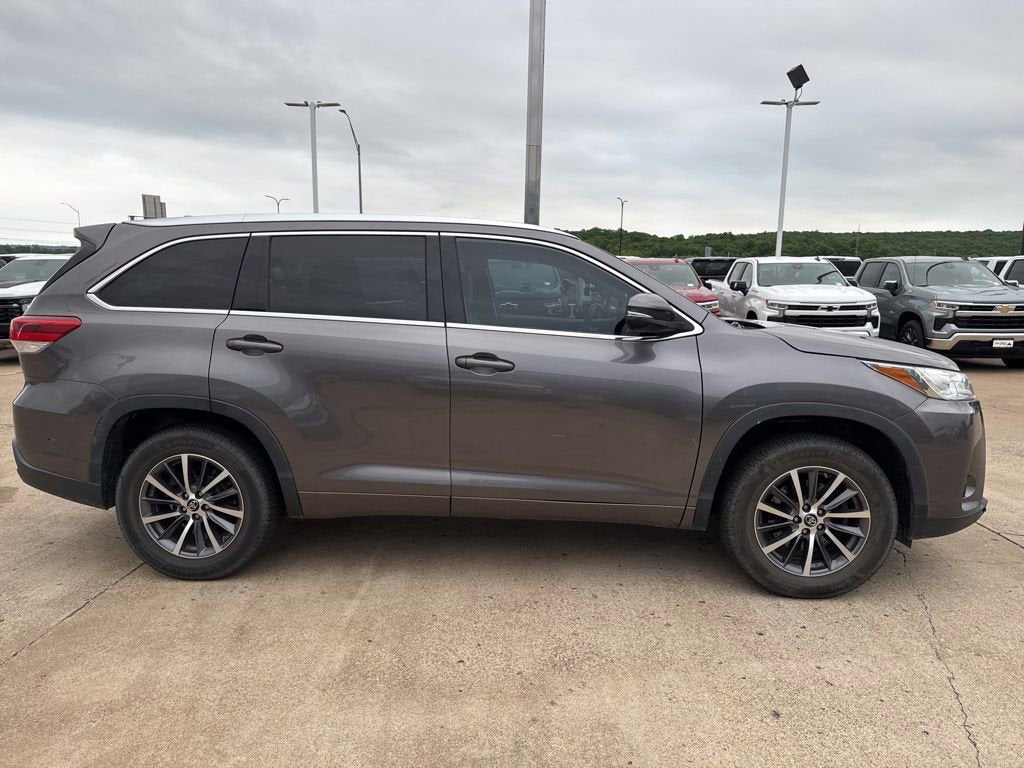 2018 Toyota Highlander SE