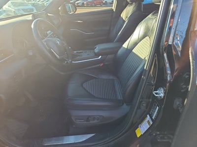 2022 Toyota Highlander XSE