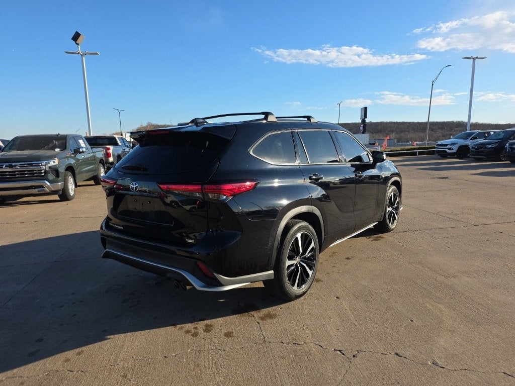 2022 Toyota Highlander XSE
