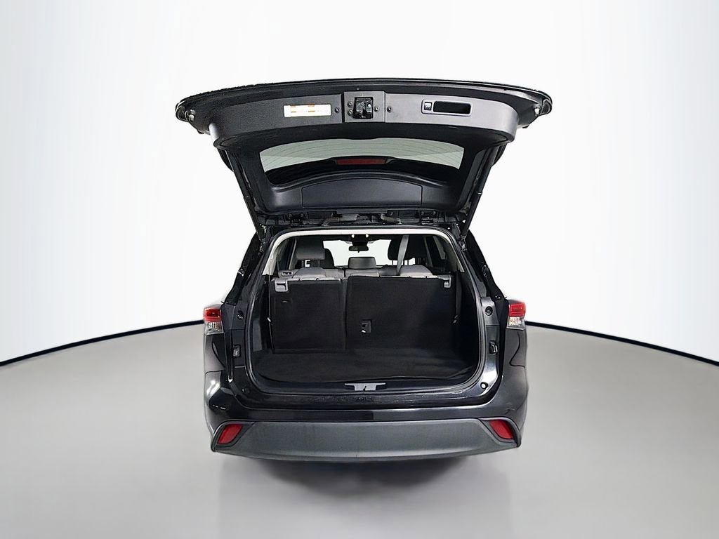 2021 Toyota Highlander L