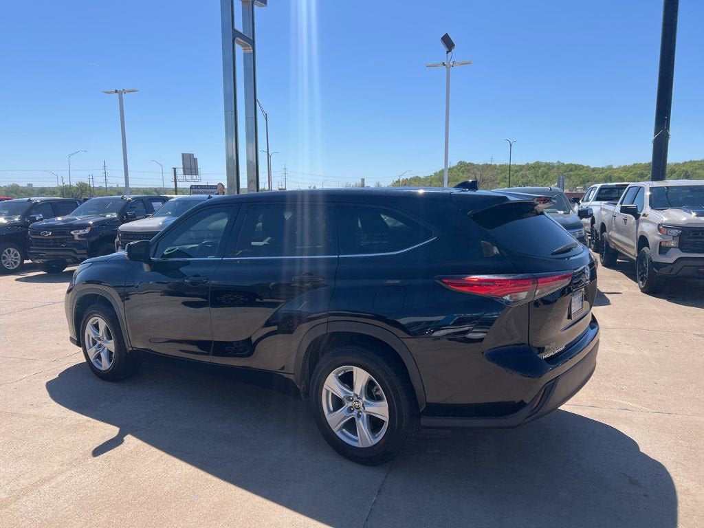 2021 Toyota Highlander L