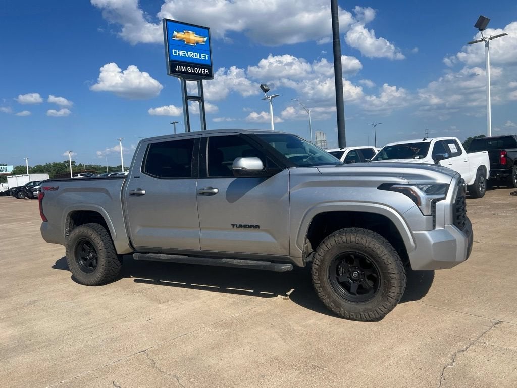 2024 Toyota Tundra 4WD SR5