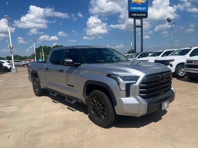 2023 Toyota Tundra 4WD SR5