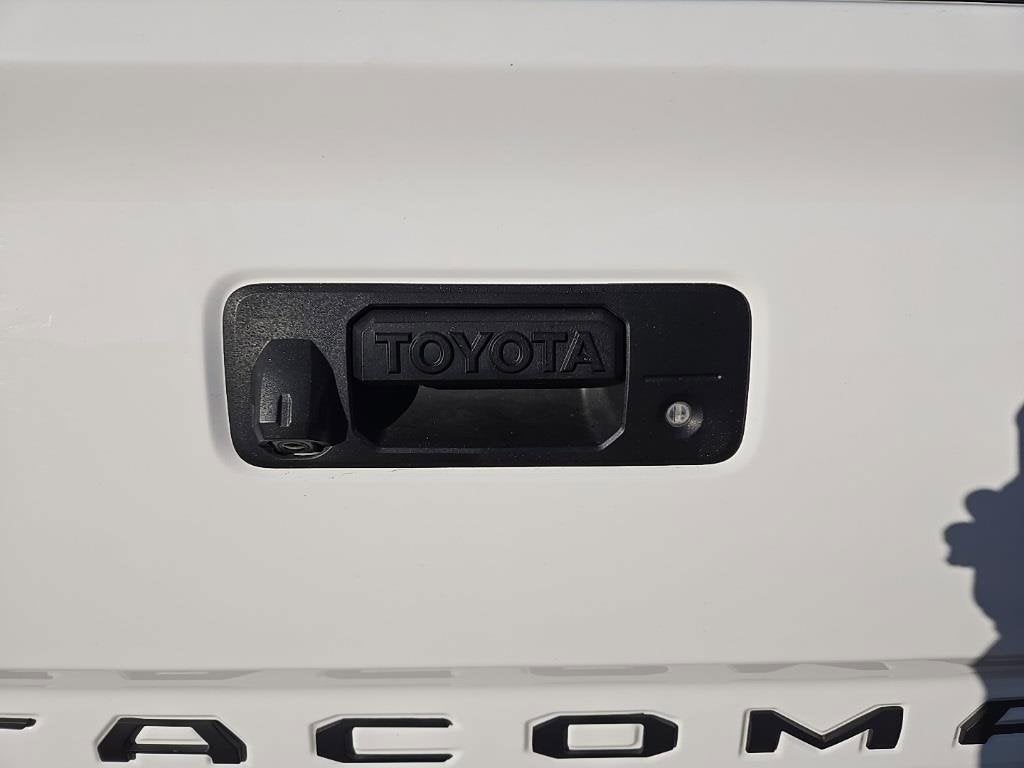 2018 Toyota Tacoma SR