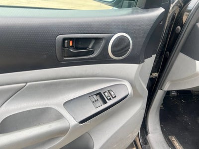2012 Toyota Tacoma 4WD Access Cab V6 MT (Natl)
