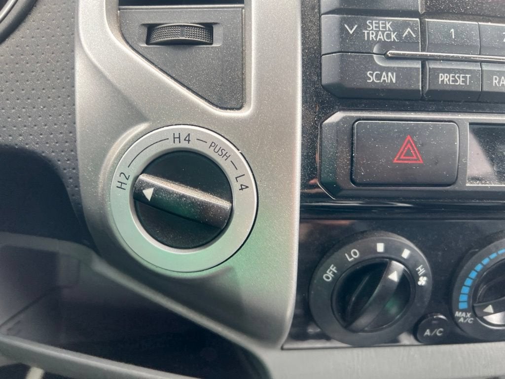 2012 Toyota Tacoma 4WD Access Cab V6 MT (Natl)
