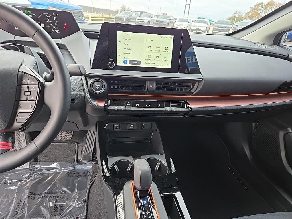 2026 Toyota Prius Plug-In Hybrid SE