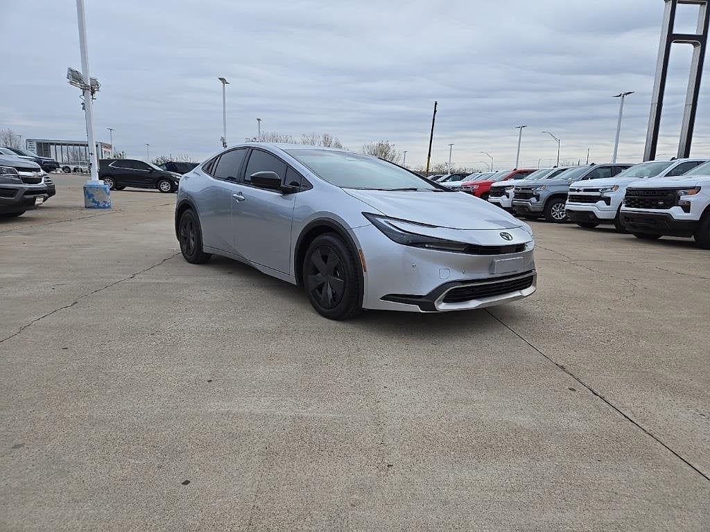 2026 Toyota Prius Plug-In Hybrid SE