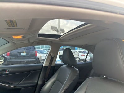 2014 Lexus IS 250 4dr Sport Sdn Auto RWD
