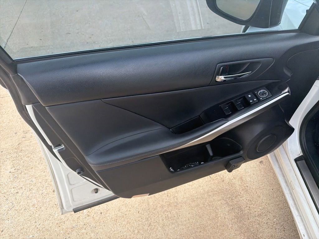 2014 Lexus IS 250 4dr Sport Sdn Auto RWD