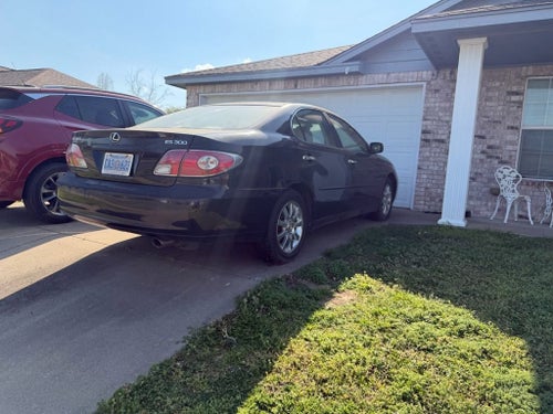 2002 Lexus ES 300 4dr Sdn