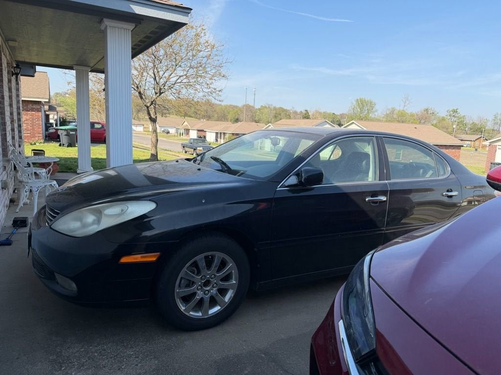 2002 Lexus ES 300 4dr Sdn