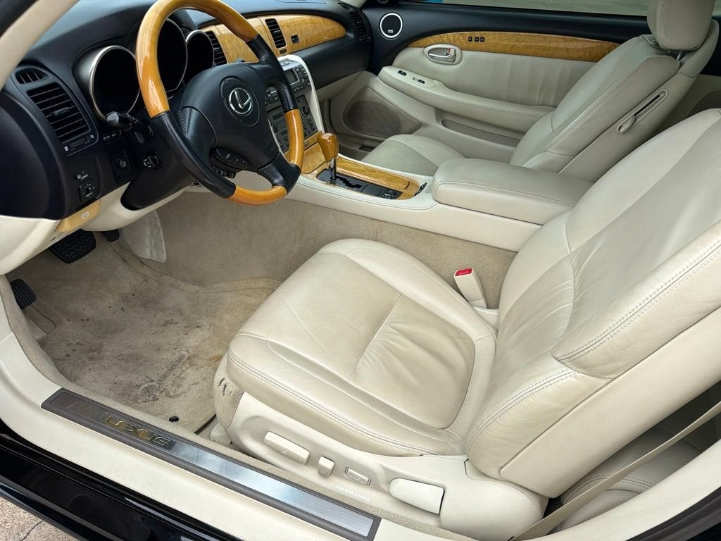 2004 Lexus SC 430 2dr Convertible
