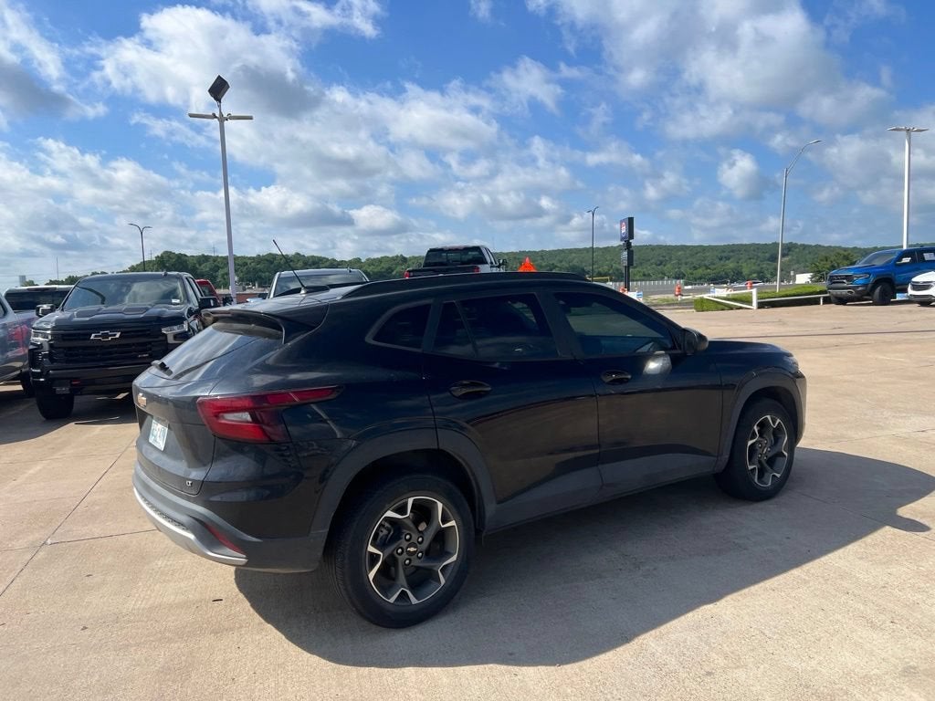 2024 Chevrolet Trax LT
