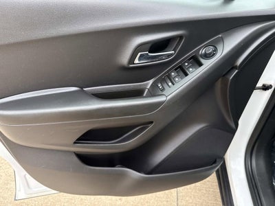 2022 Chevrolet Trax LS