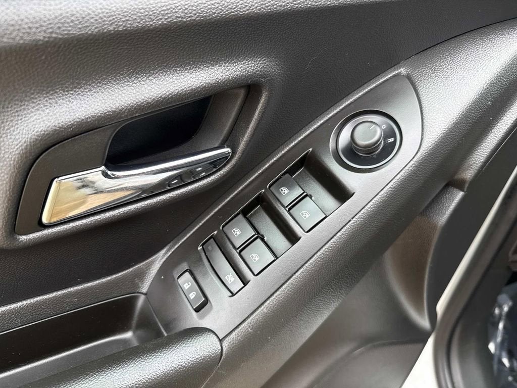 2022 Chevrolet Trax LS